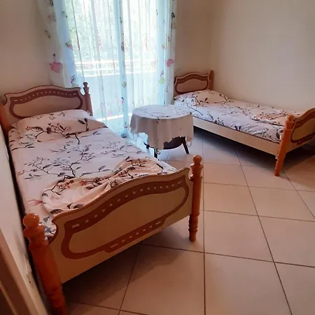 Apartament Saimir