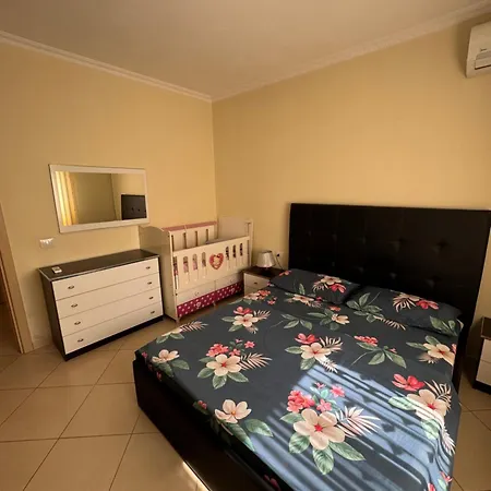 Saimir Apartamento Vlorë